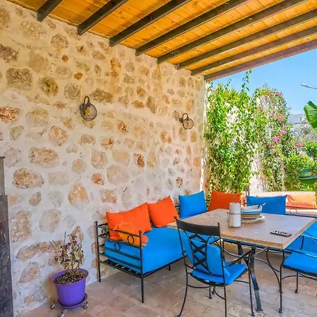 Funda ヴィラ カシュ